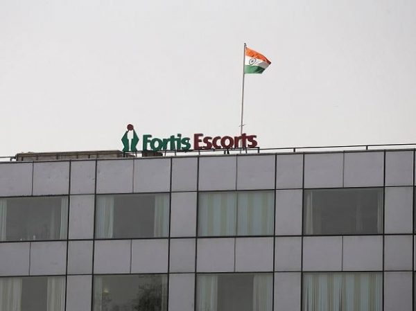 fortis healthcare soars on turning black in q1