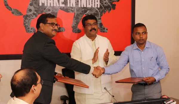 ministry of railways enters into an mou with government of odisha for joint redevelopment of bhubaneswar station as a multi modal transport hub