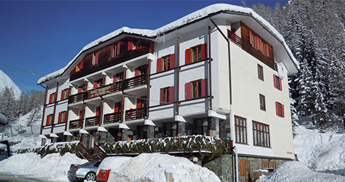 Chalet Hotels soars on getting nod to acquire Seasons Hotels