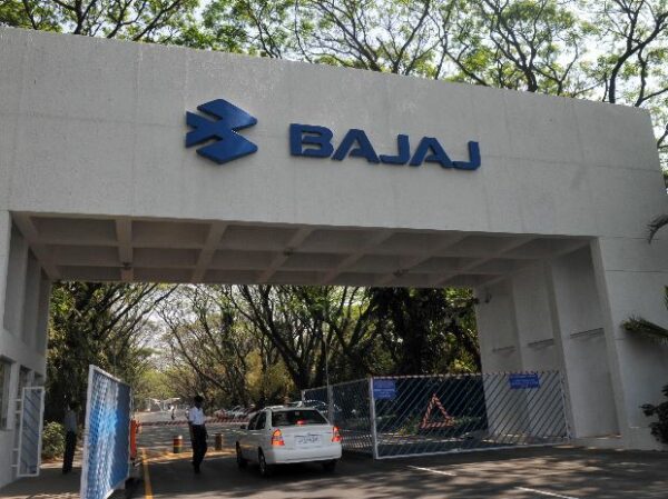 bajaj auto rises on reporting 21 rise in q2 consolidated net profit