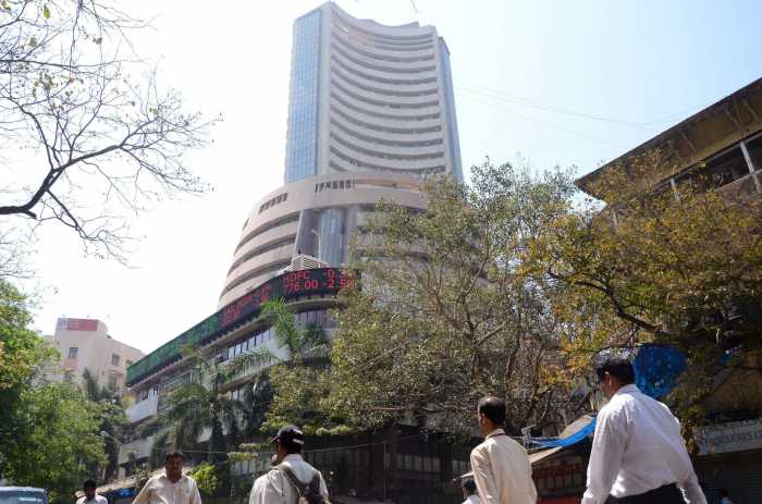sensex jumps nearly 500 points in early trade
