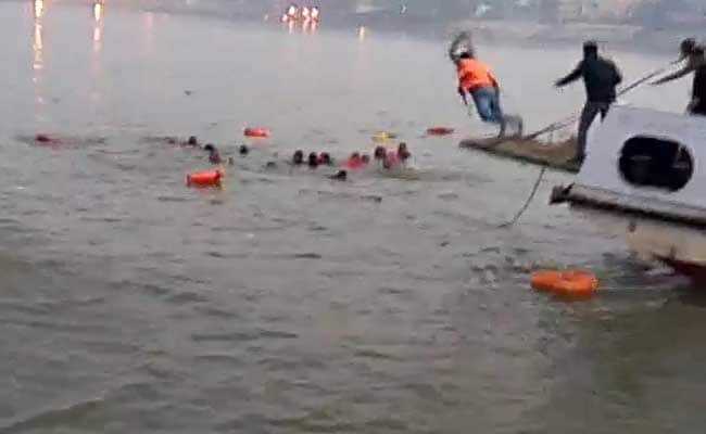6 people missing after boat capsizes in Ganga