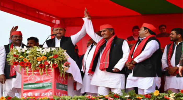 bjp failed to open account in many districts akhilesh