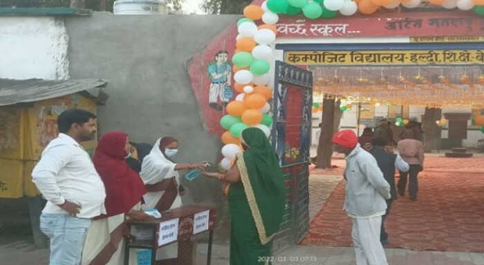 polling begins for 6th phase of up polls