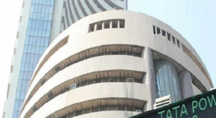 sensex dips by 807 pts