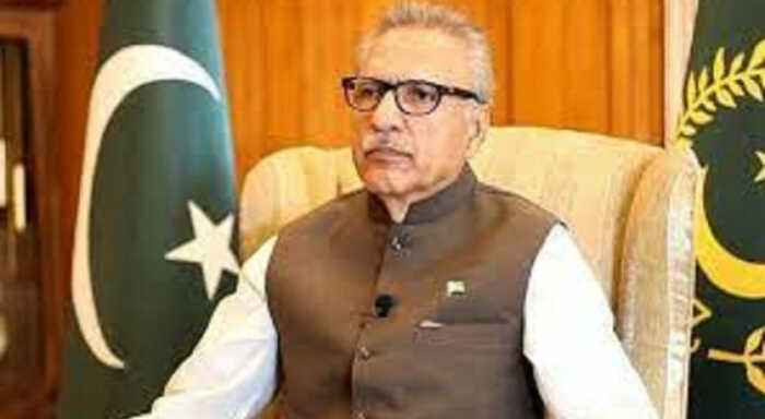 pakistan prez refuses to administer oath to new cabinet