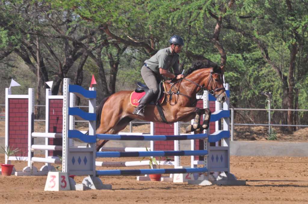 61 Cavalry Riders Shine In Delhi Horse Show | Udaipur Kiran