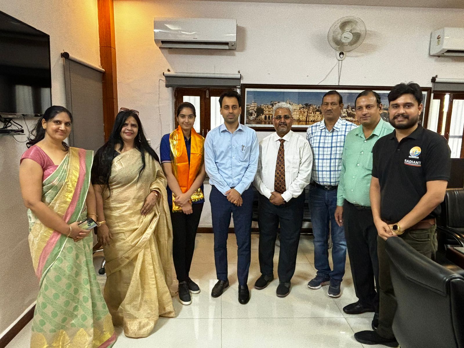 Udaipur Collector Arvind Poswal congratulated Isha Kothari