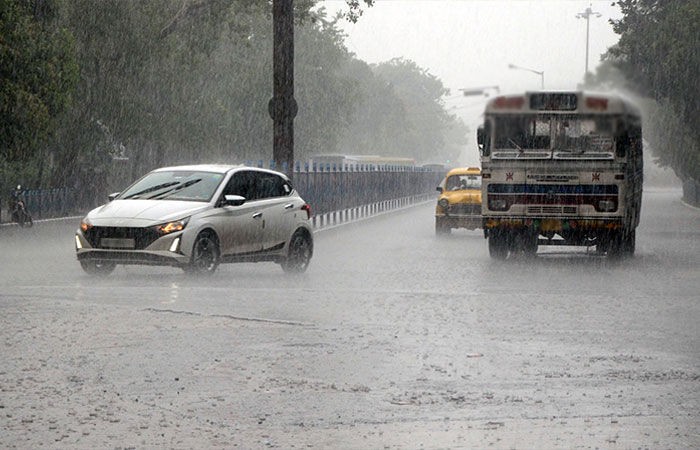 heavy rains in gujarat