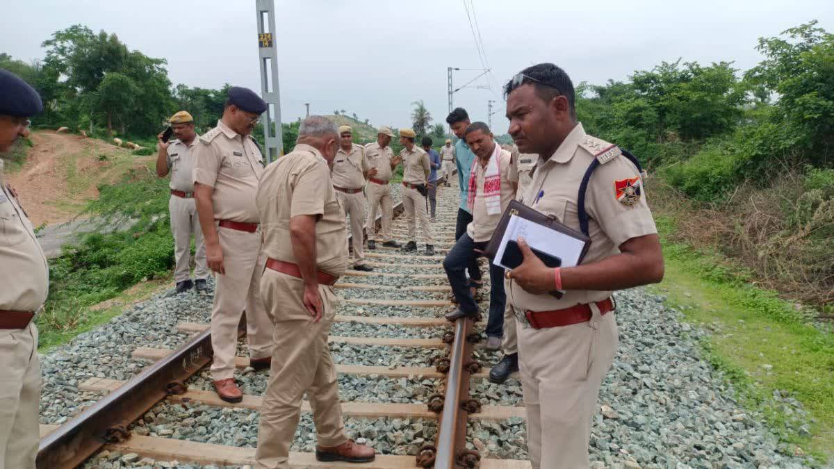train accident averted dungarpur
