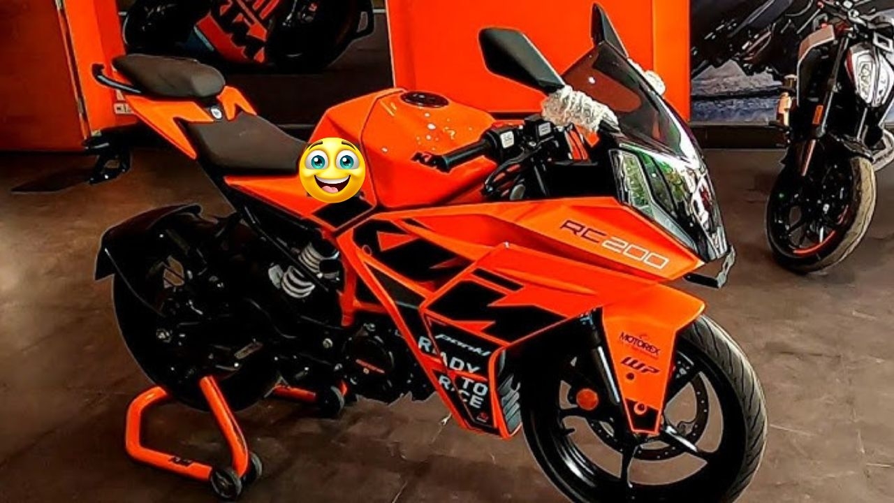 KTM RC 200 2025