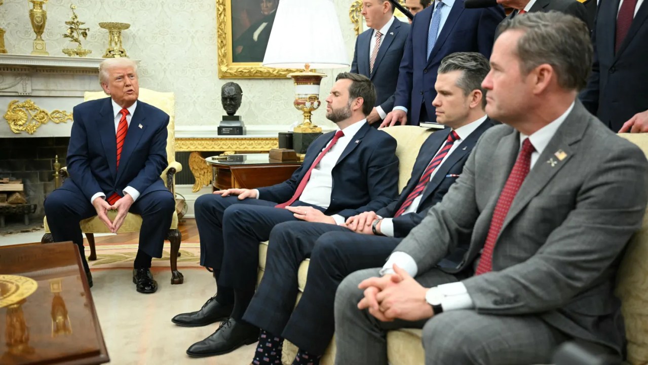Trump Defends National Security Advisor Waltz Over Accidental Inclusion of Journalist in Signal Chat About Houthi Strike