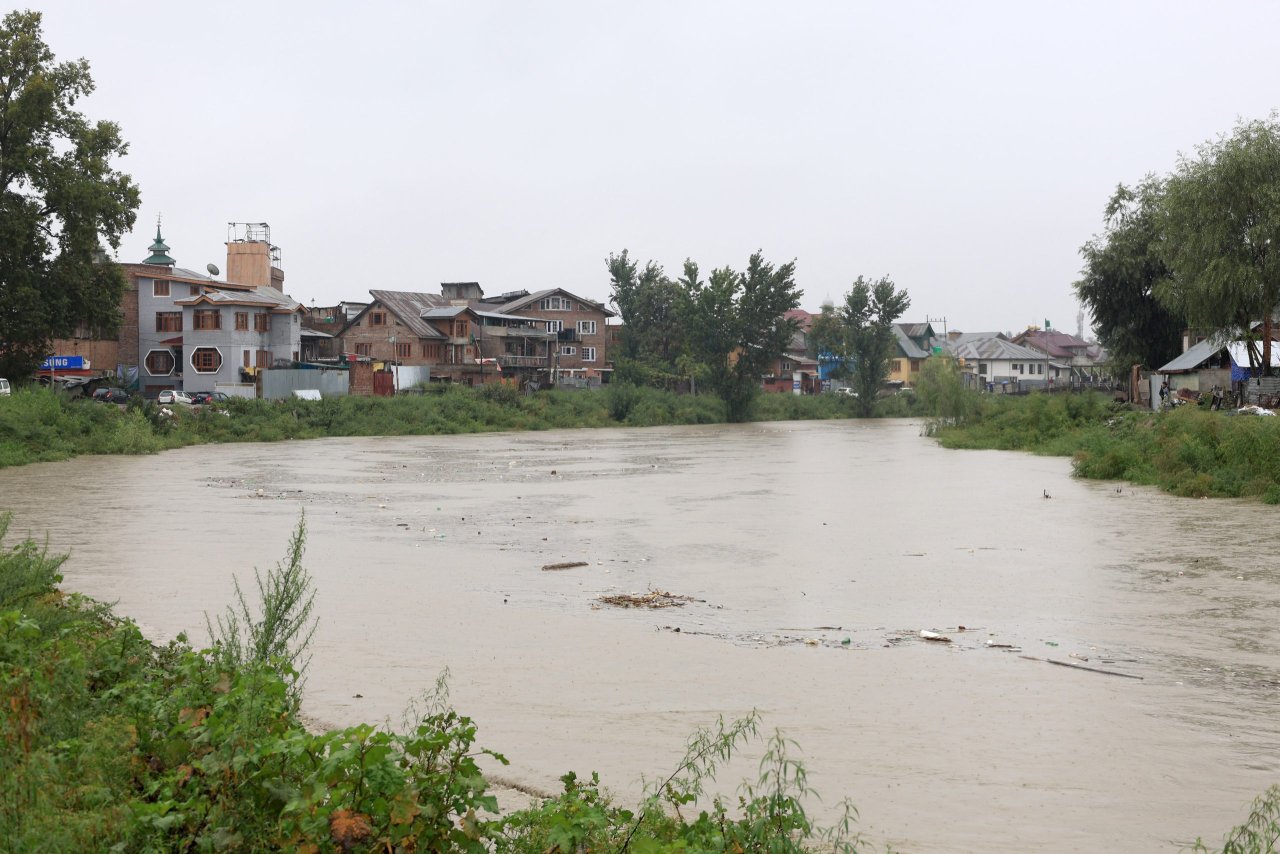 Heavy Rain Triggers Flood Risk in Kashmir