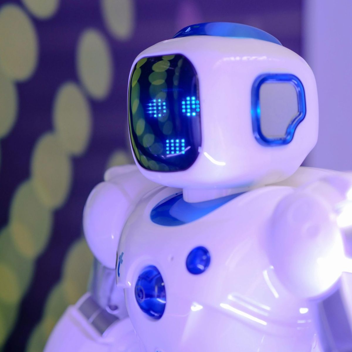 Blue Cloud Softech Solutions Surges 12% After Signing $150 Million ToT ...