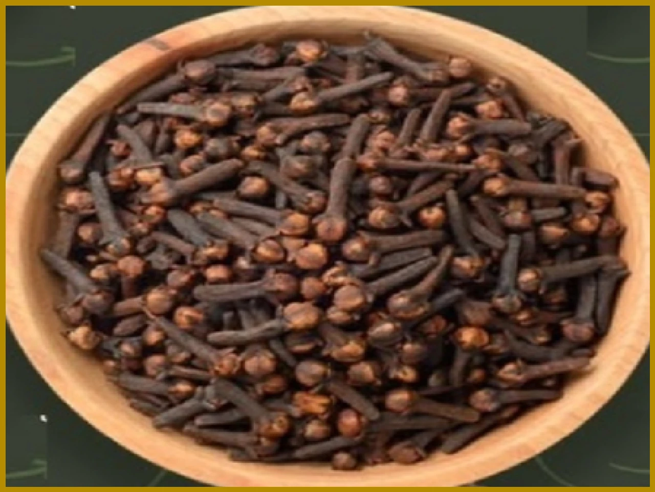 Clove: A Natural Remedy for Summer Heat