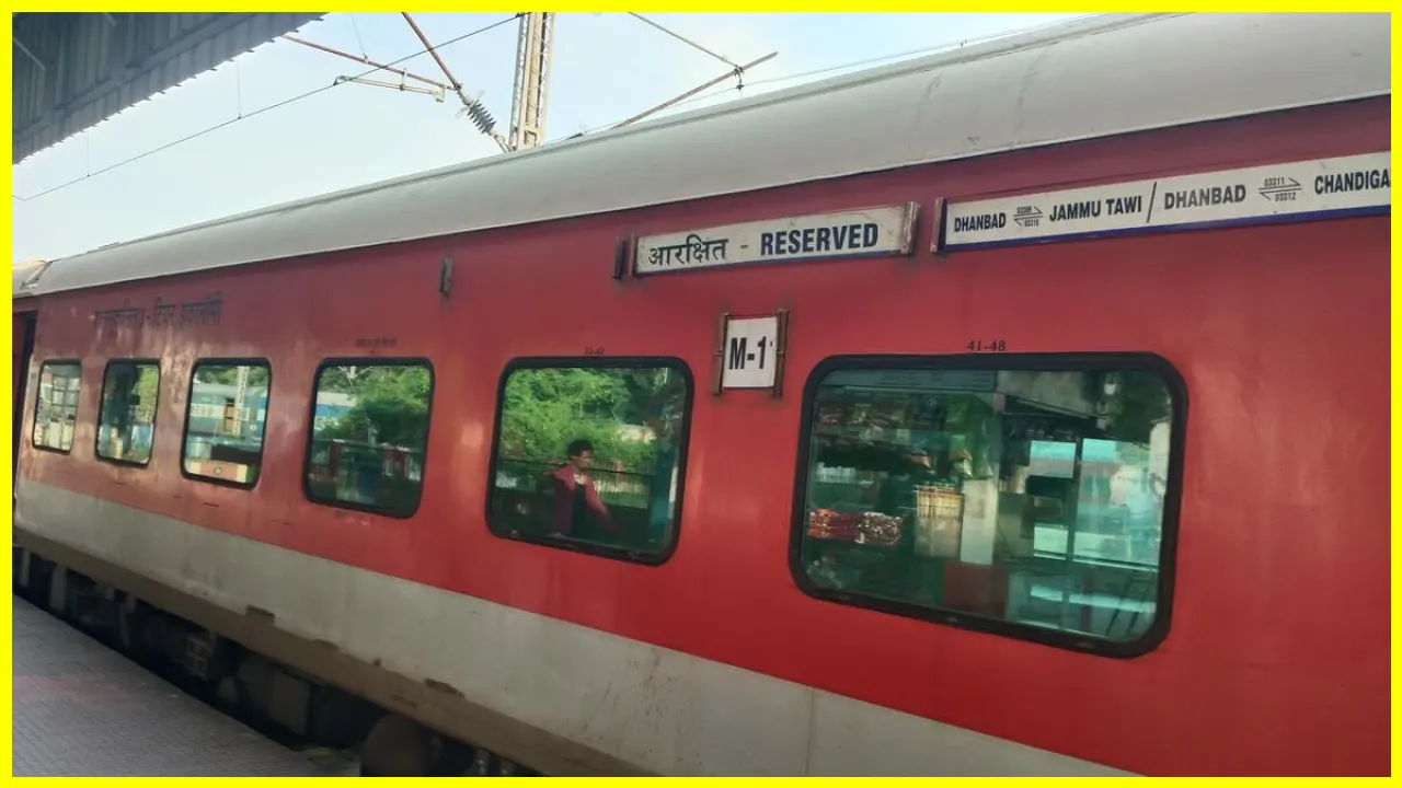 Sogaria–Dhanbad Special