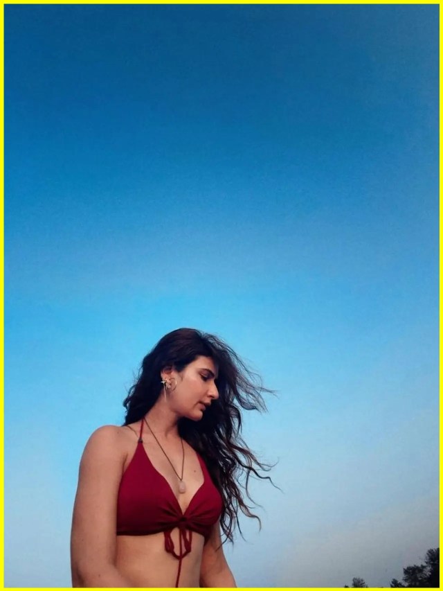 Aamir Khan’s onscreen daughter flaunts bold bikini look.