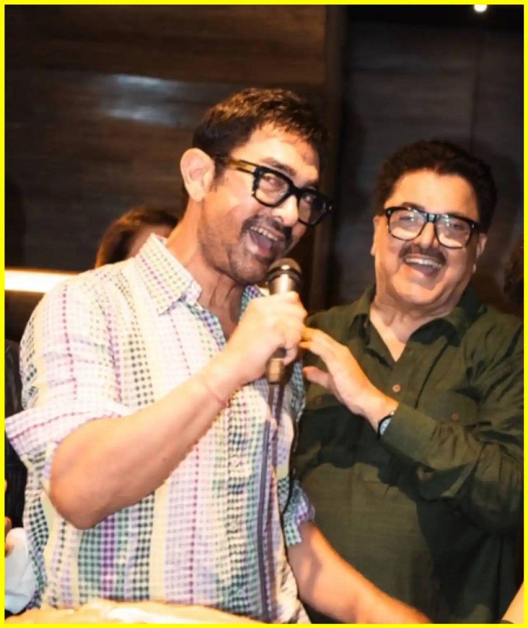 Aamir Khan Reminisces at Ashok Pandits Birthday Bash