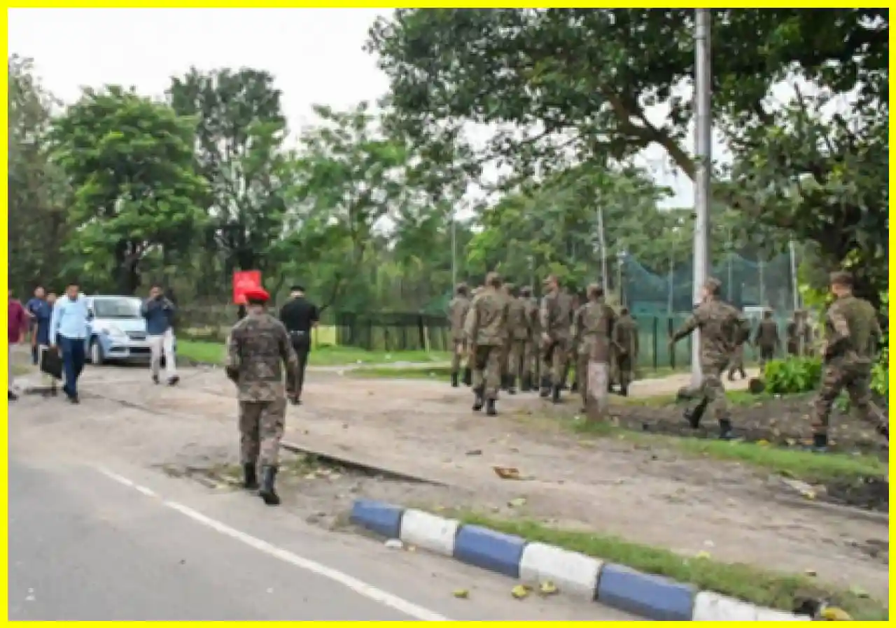 Bomb Attack on BJP Workers in Panihati Leaves Five Injured