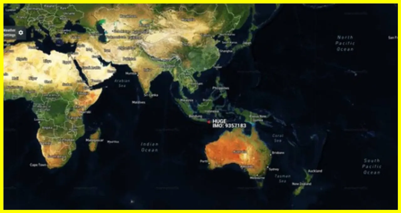 Iranian Super Tanker Evades US Blockade, Reaches Asia-Pacific