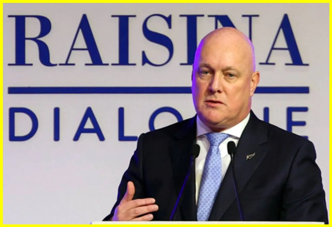 New Zealand PM Luxon Unveils Fuel Crisis Plan Amid Tensions in Hormuz