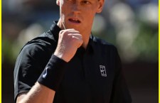 Sinner Advances to Italian Open Semifinals by Defeating Rublev