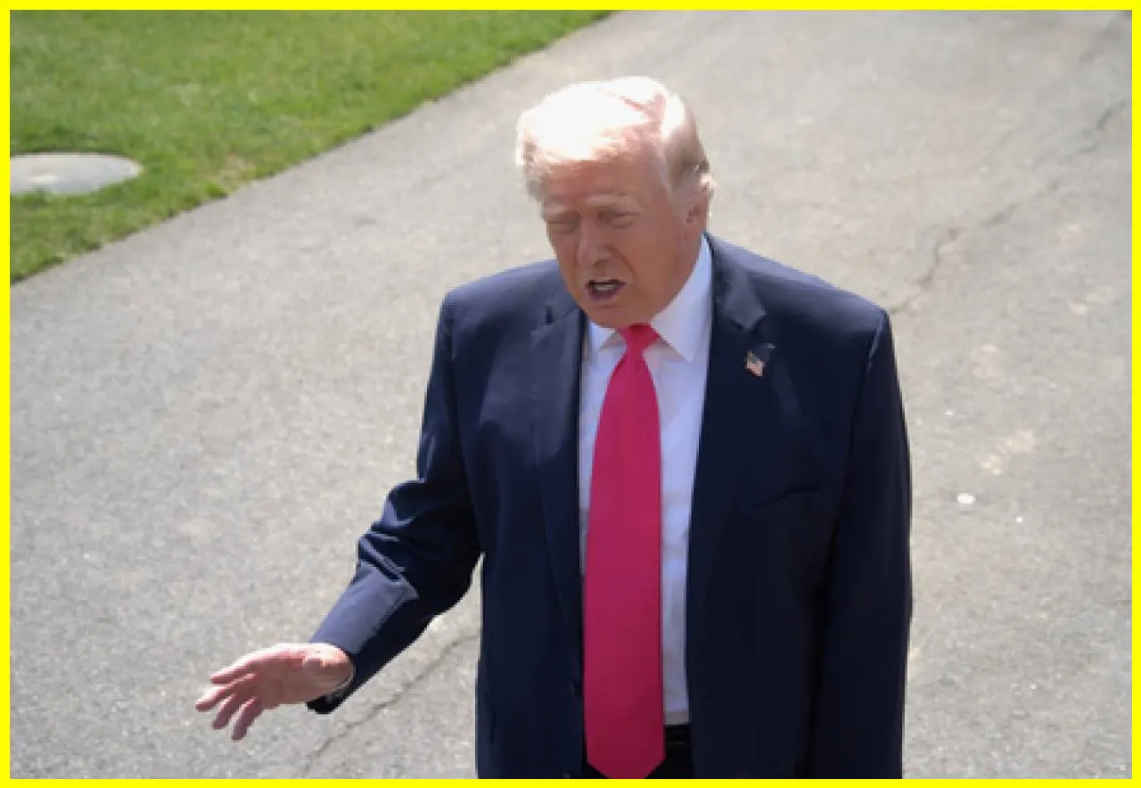 Trump Imposes 25% Tariff on EU Cars, Accuses Bloc of Trade Agreement Violations