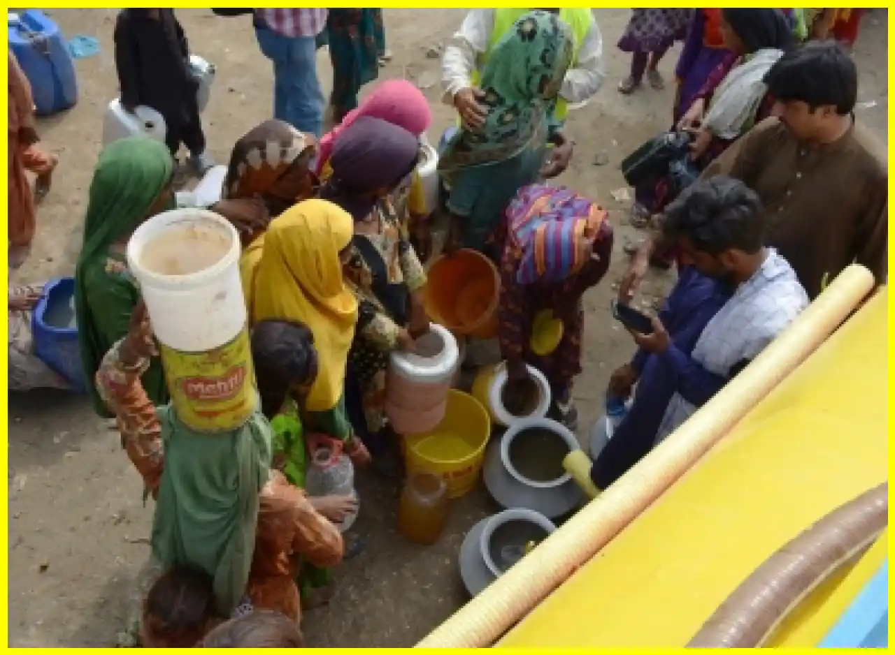 Water Crisis Continues in Karachi for Second Week