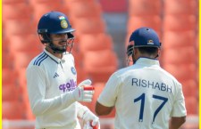 Gill and Rahul Shine as India Declares First Innings at 564 Runs