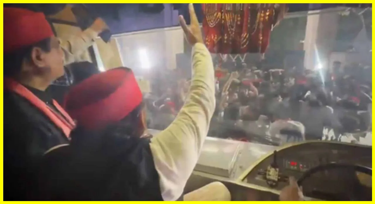 Akhilesh Yadav Released by Delhi Police, Demands Resignation of Education Minister
