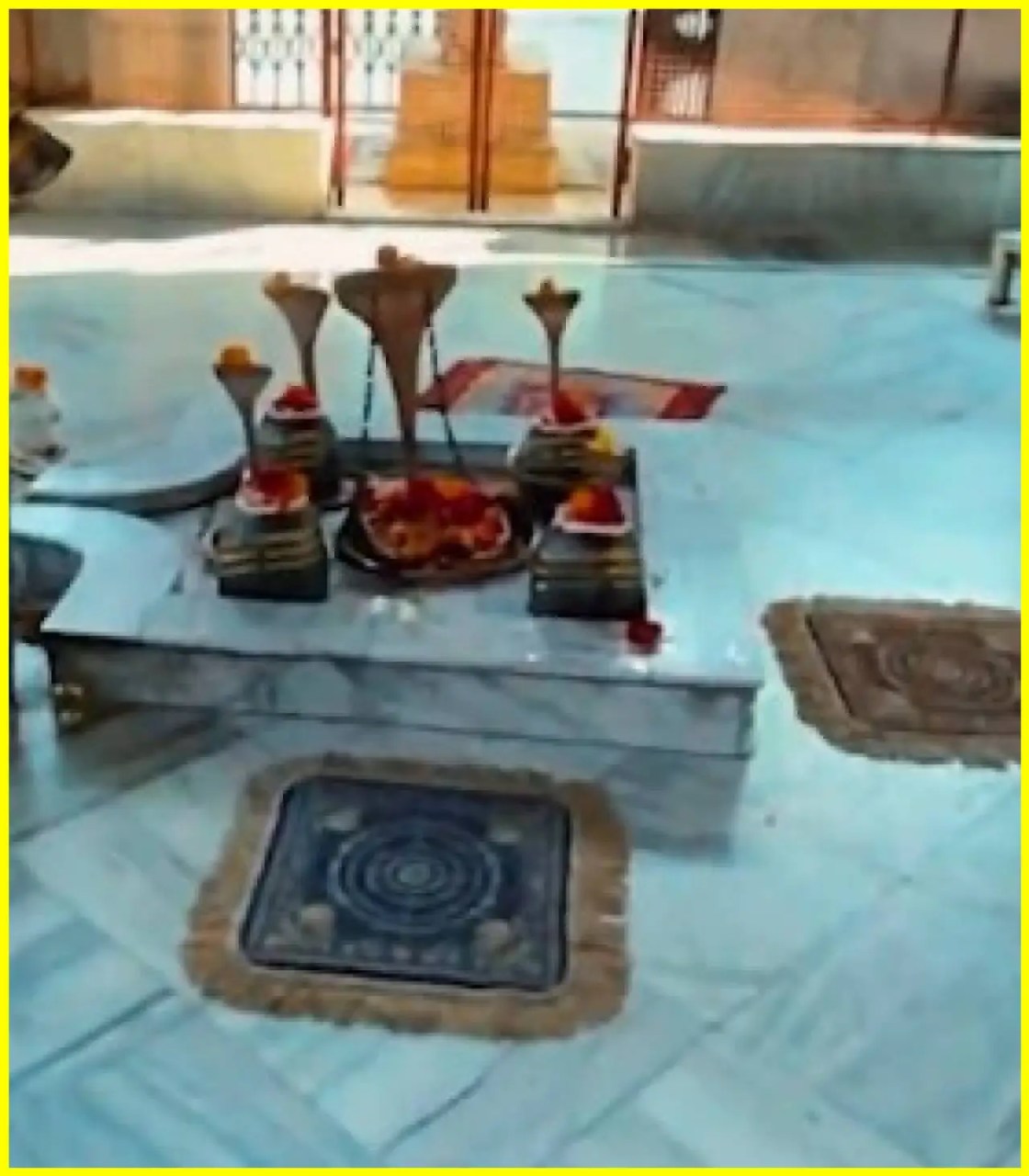 Ancient Temple of Lord Shiva Attracts Devotees in Haridwar