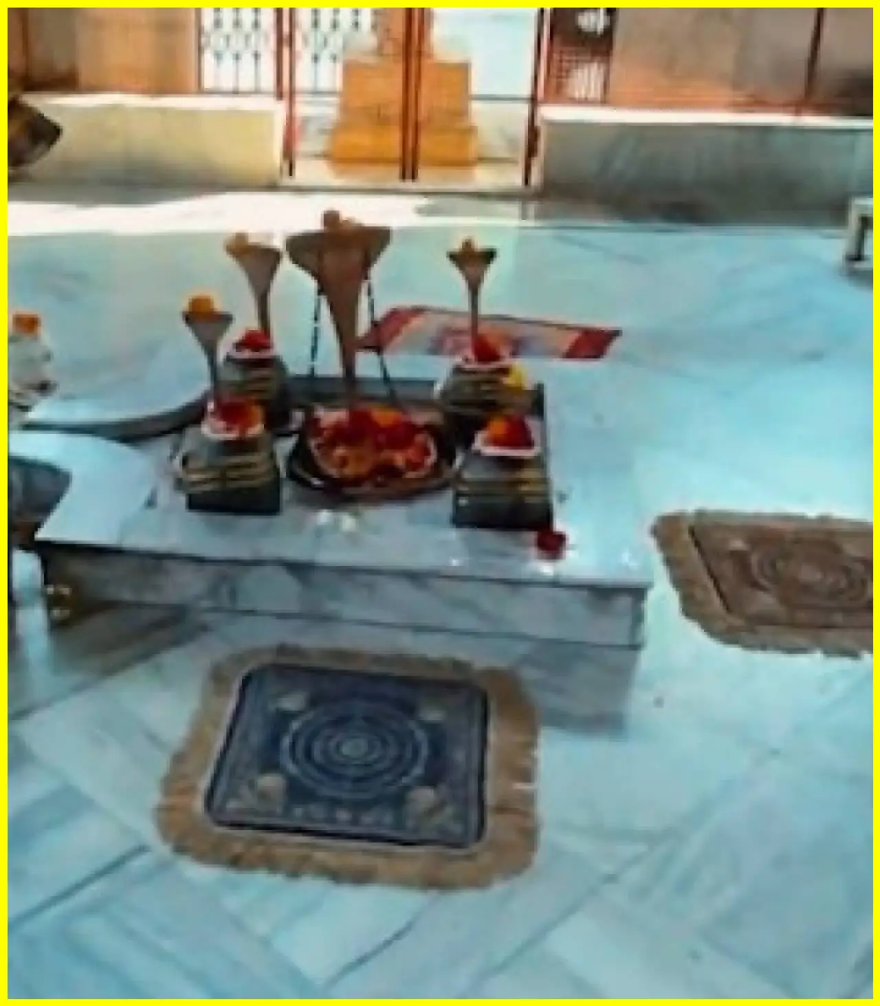 Ancient Temple of Lord Shiva Attracts Devotees in Haridwar