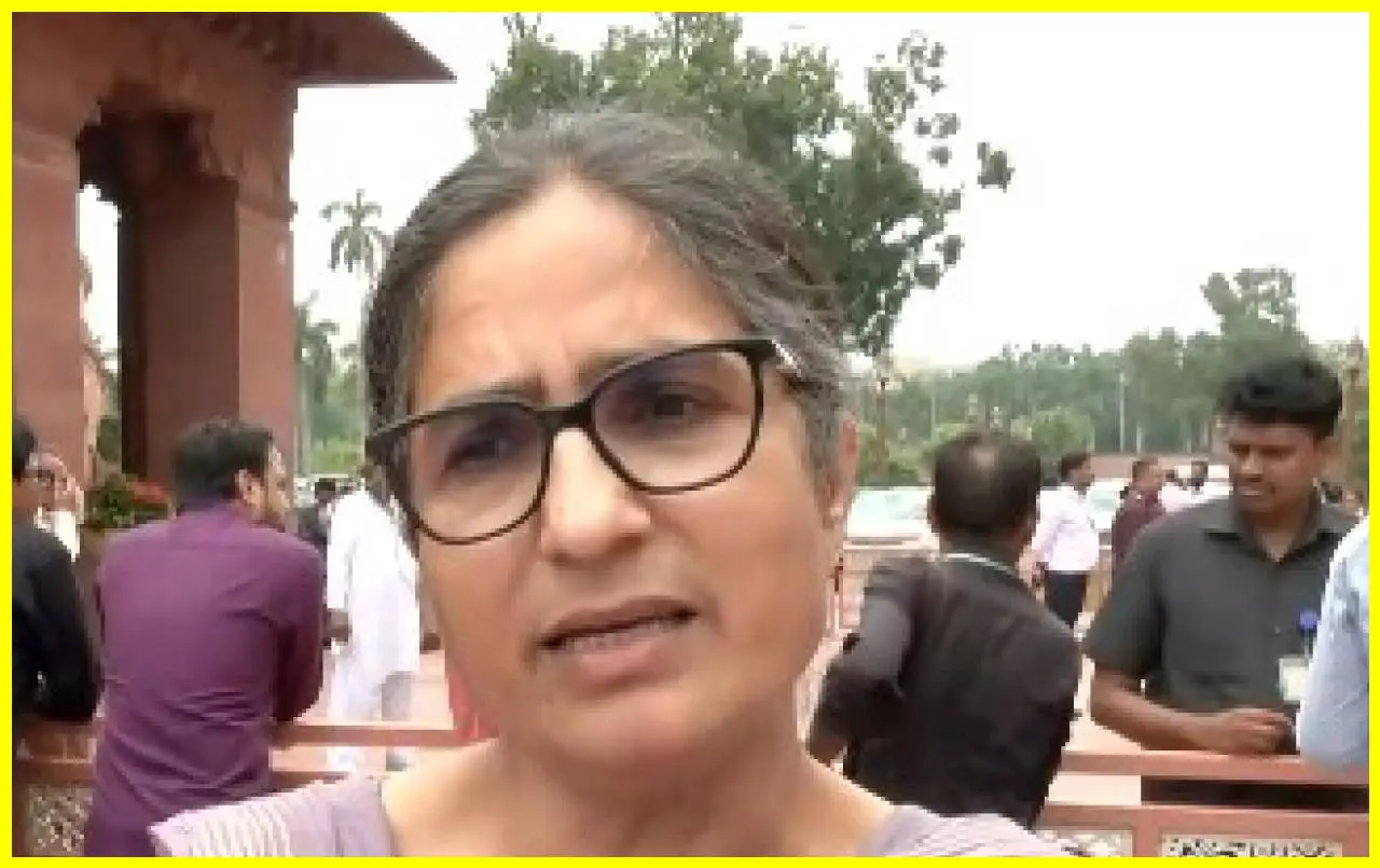 Congress MPs Protest Near Prime Ministers Residence Over Student Rights