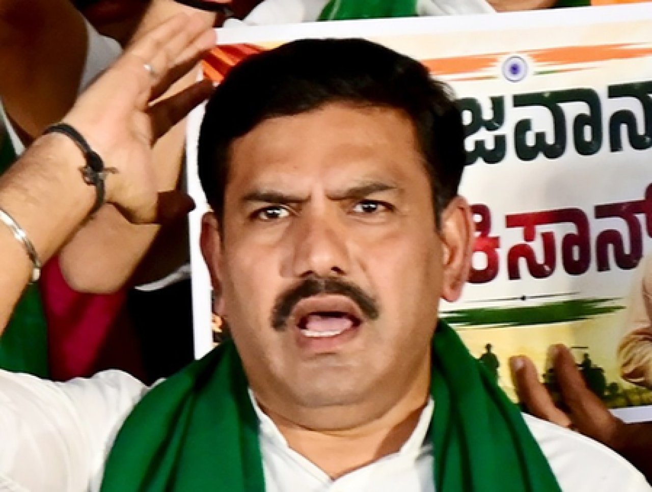 Karnataka BJP President Criticizes Gutkha Ban Impacting Farmers