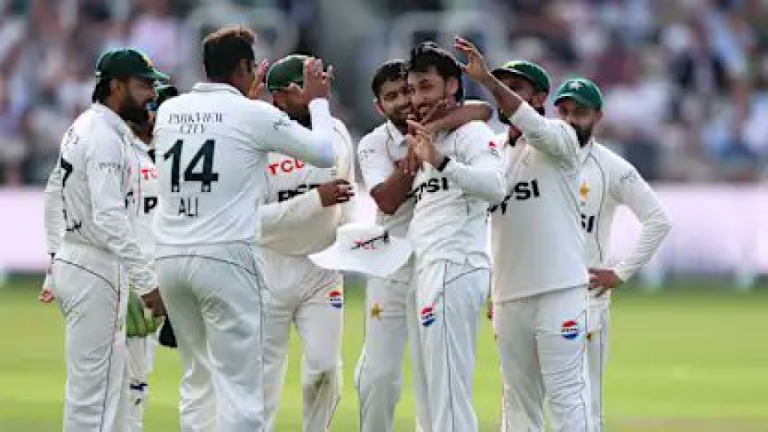 Pakistan Dominates Day One at Lords Test