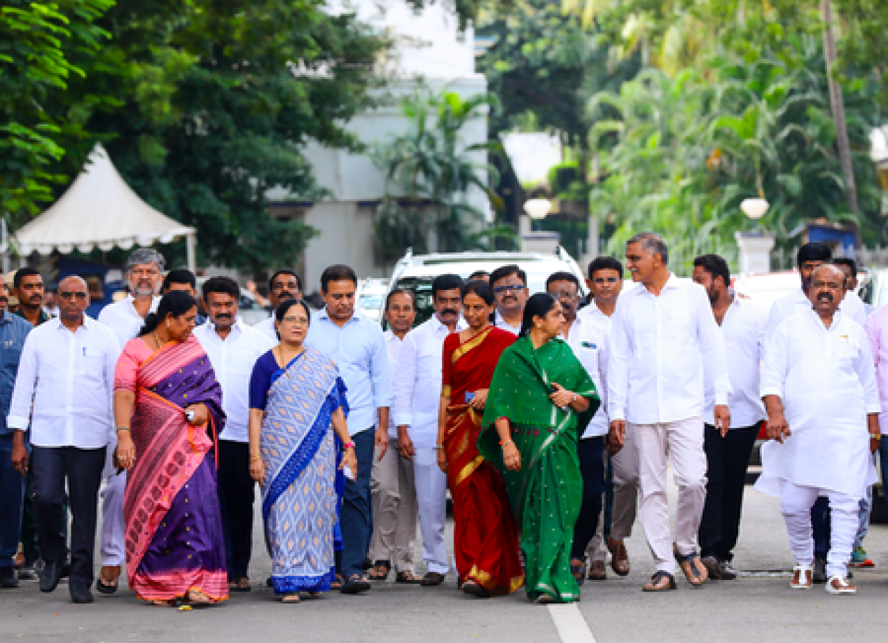BRS Ready for Judicial Probe into KCRs Family Assets
