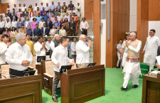 Gujarat Assembly Begins Three-Day Session with Tributes to Late Legislators