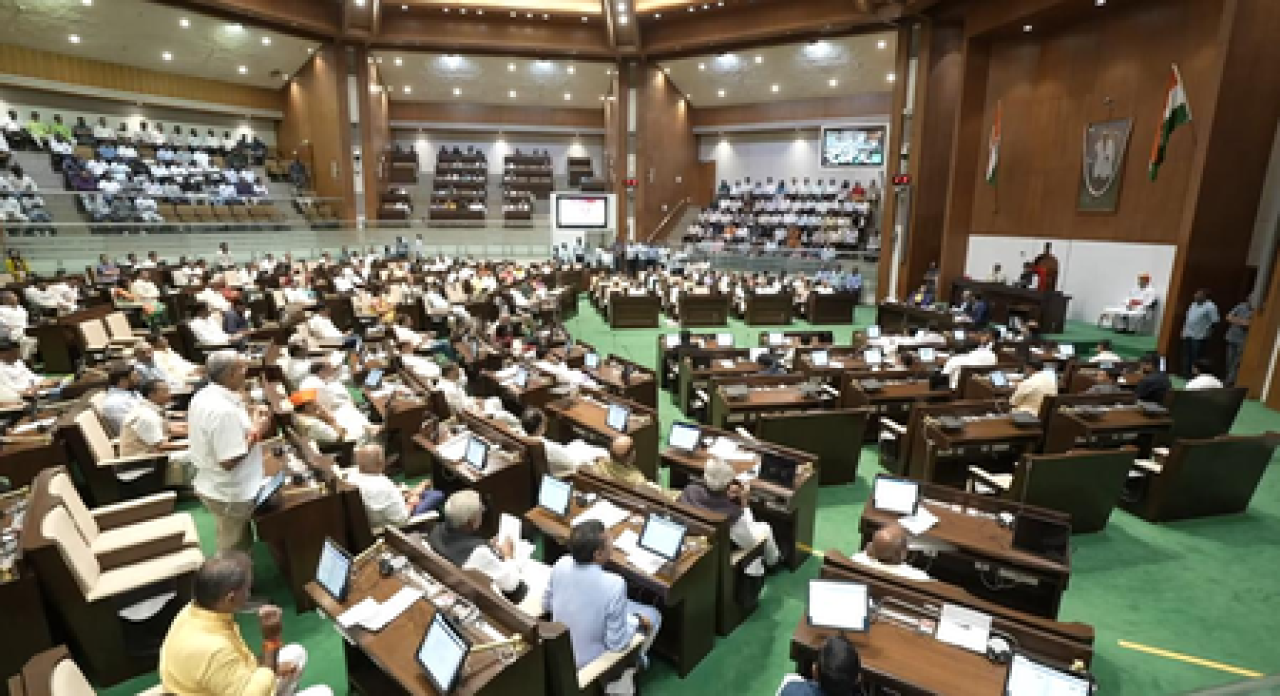 Gujarat Assembly Passes Stricter School Regulations and Special Educator Provisions