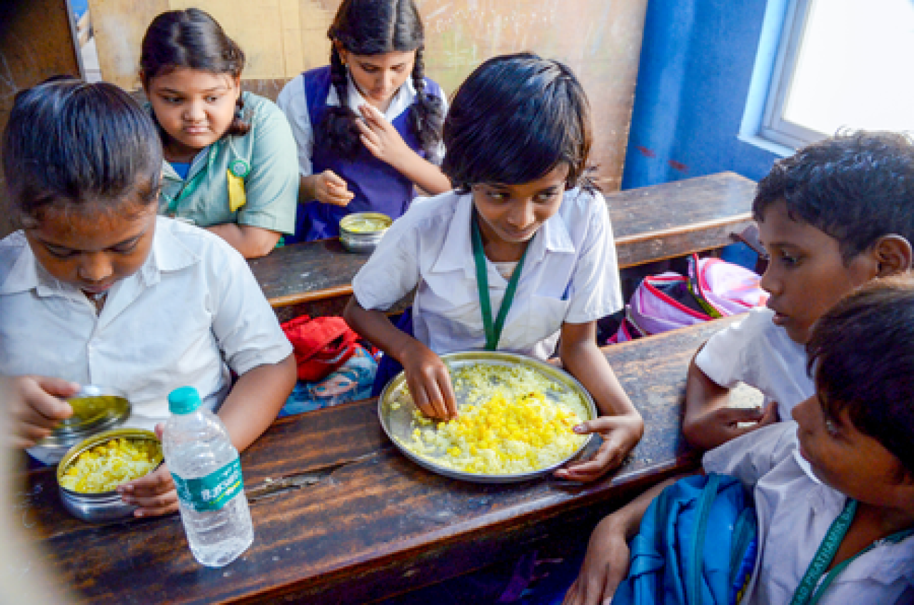 West Bengal Government Revokes Akshaya Patras Mid-Day Meal Approval