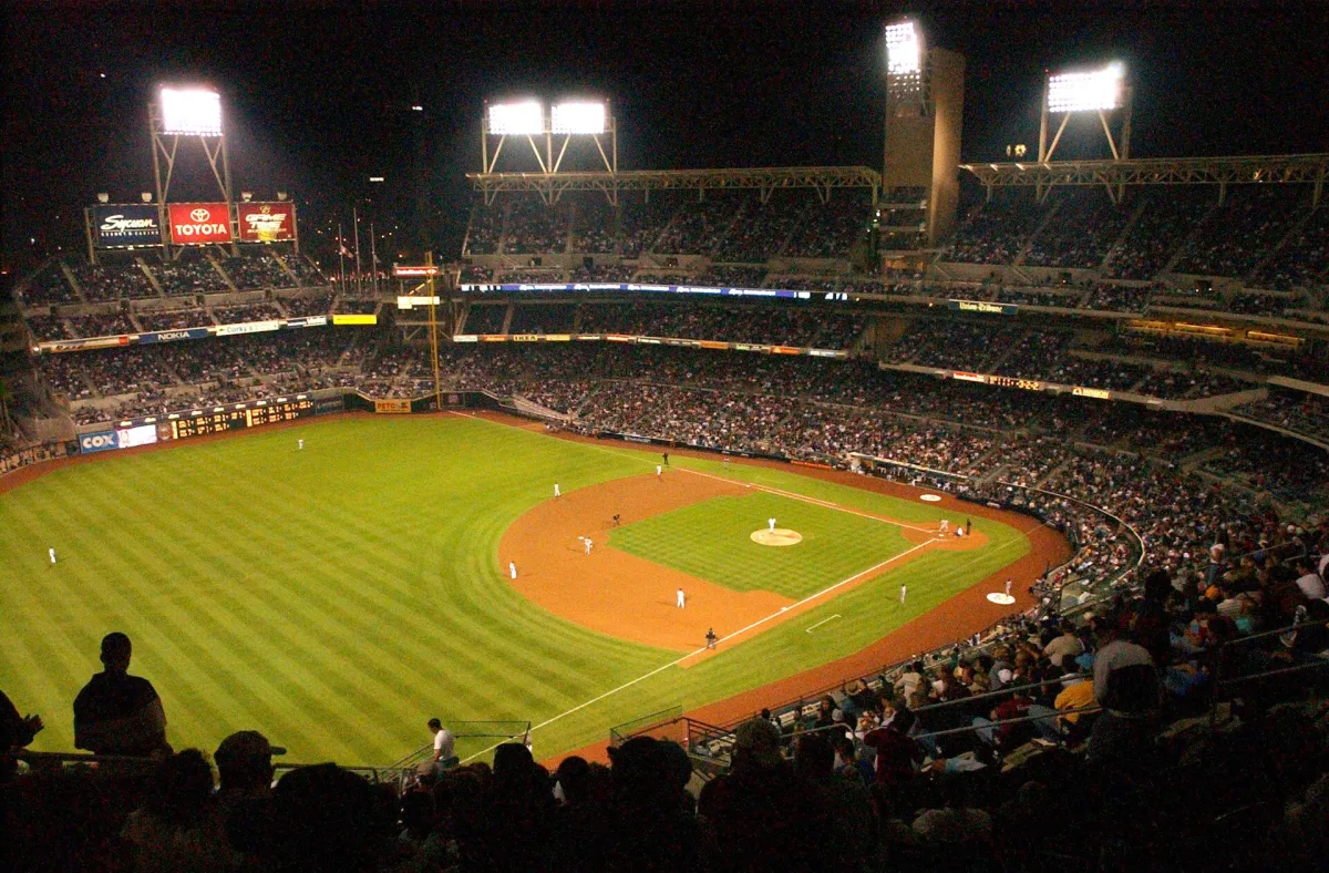 Brewers and Rays Set for First World Series Title Showdown