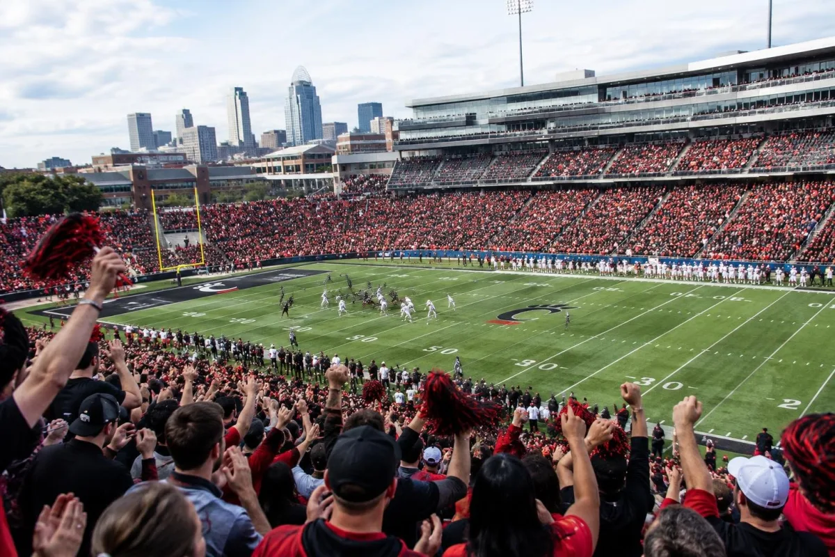 Cincinnati Upsets No. 8 Texas Tech with 37-24 Victory