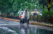 Heavy Rain Hits Delhi-NCR, IMD Issues Orange Alert