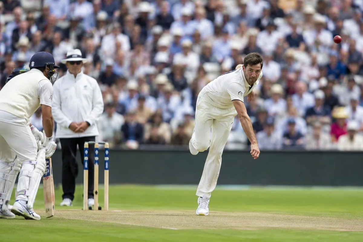 Mitchell Starc Takes Six Wickets as Australia Dismisses South Africa for 329