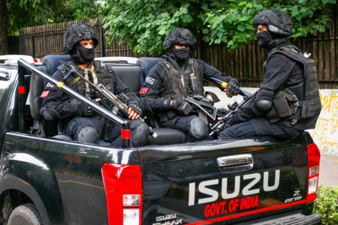 NSG Conducts Anti-Terror Drill at Howrah Station